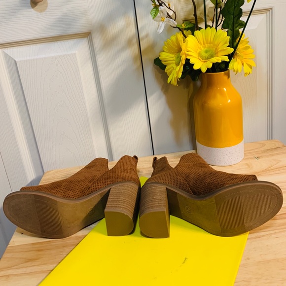 Universal Thread Peep Toe Ankle Boots - Picture 6 of 11